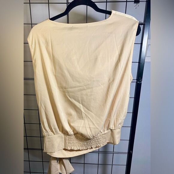 New York & Company women’s cowl neck cream colored sleeveless top NWT - Picture 7 of 11